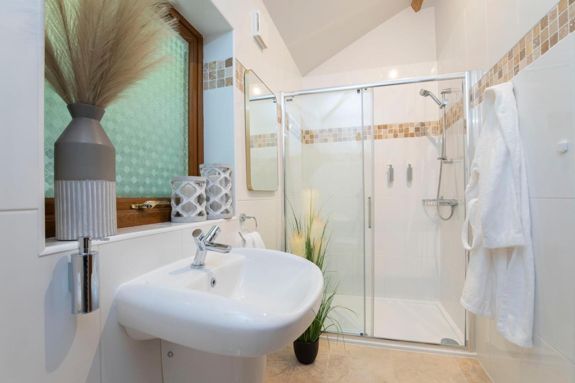 Stable Lodge - Boutique Bed & Breakfast Shurdington Ngoại thất bức ảnh