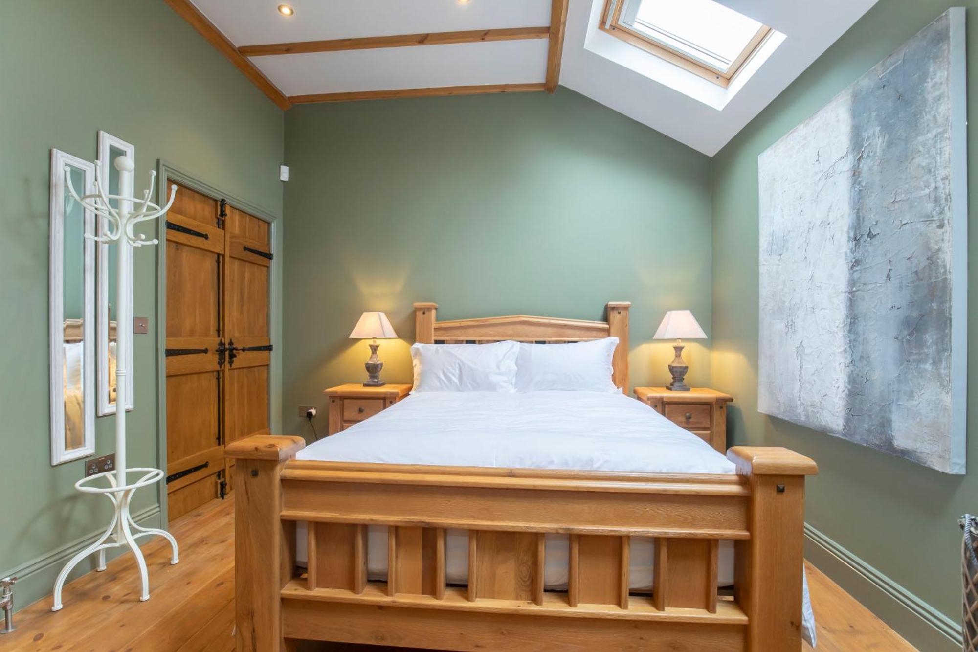 Stable Lodge - Boutique Bed & Breakfast Shurdington Ngoại thất bức ảnh
