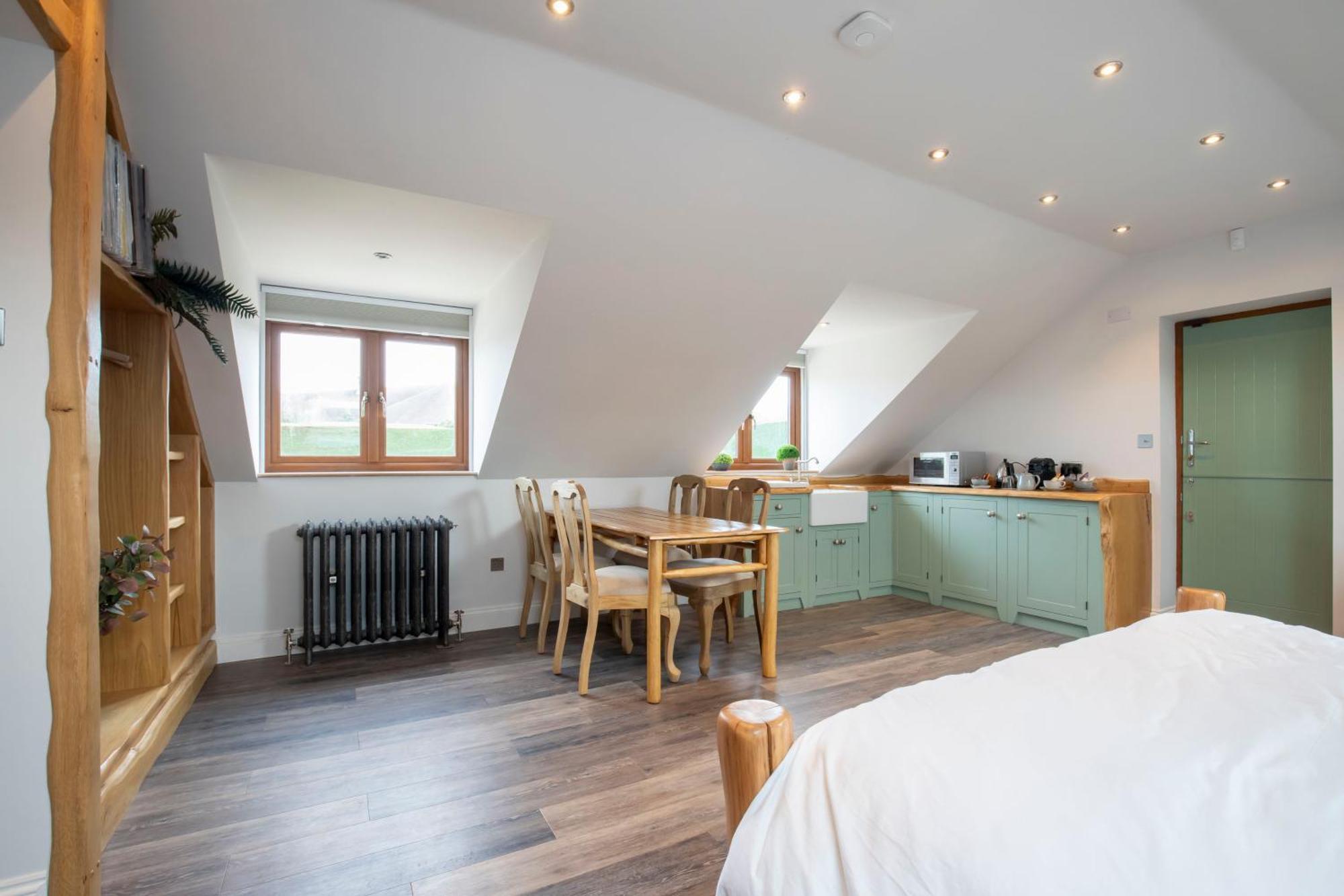 Stable Lodge - Boutique Bed & Breakfast Shurdington Ngoại thất bức ảnh